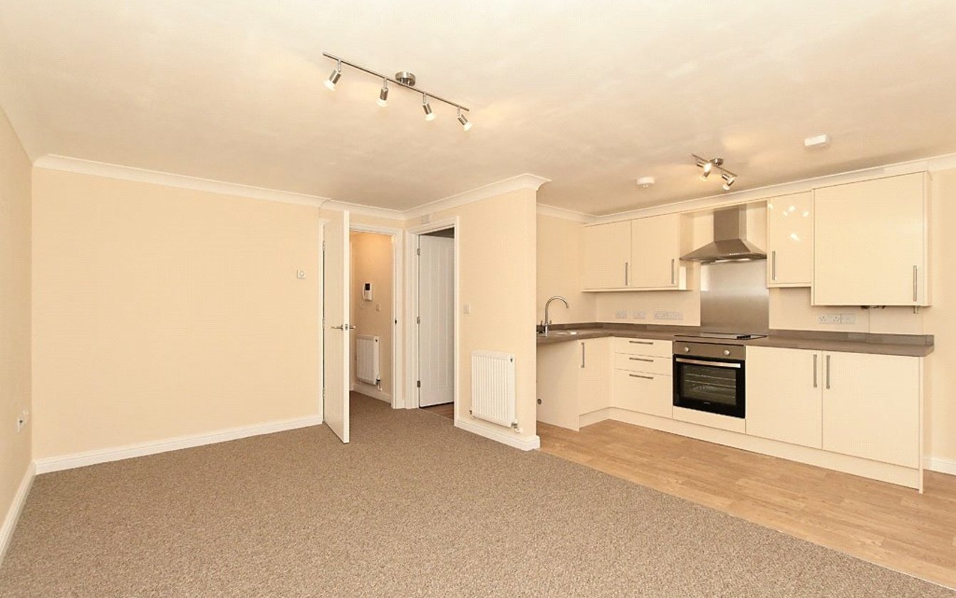 2 Pear Tree Court, Connaught Road, Sittingbourne, Kent, ME10, 3912, image-2 - Quealy & Co