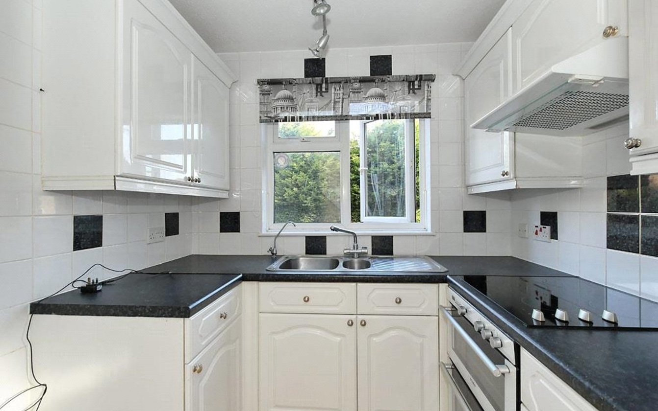 1 Bedroom house to rent in Vectis Drive, Sittingbourne, Kent, ME10 ...