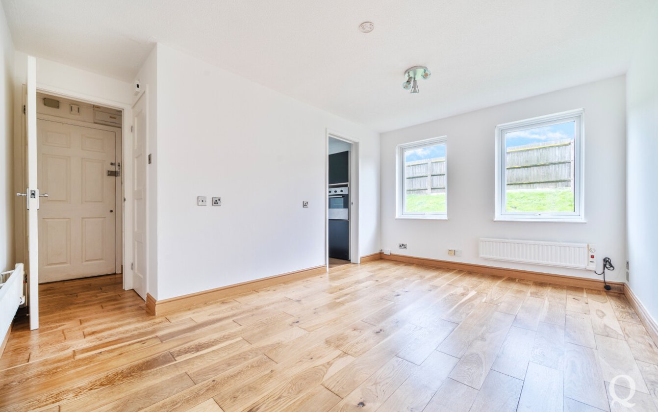 Whimbrel Close, Sittingbourne, Kent, ME10, 3961, image-2 - Quealy & Co