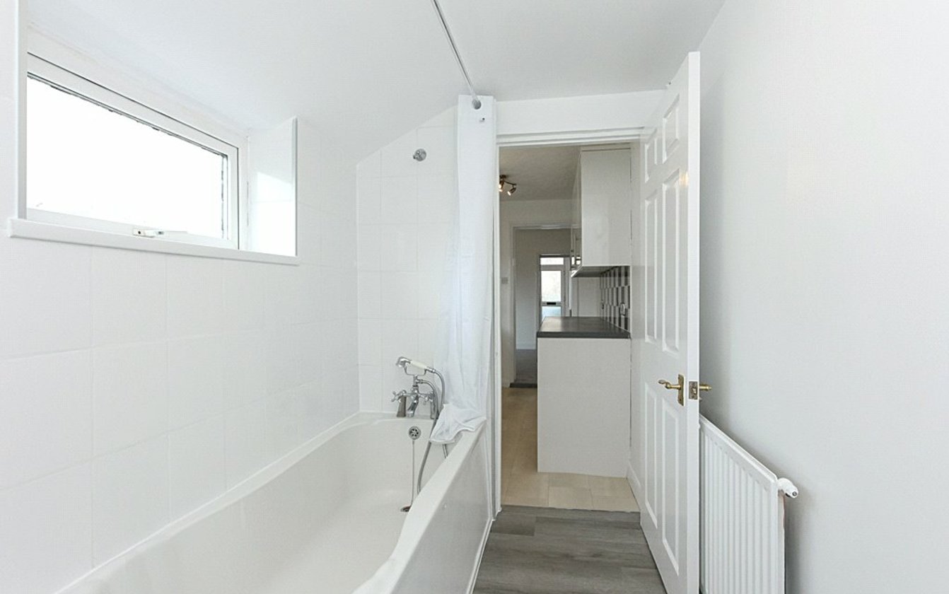 Cowper Road, Sittingbourne, Kent, ME10, 3994, image-15 - Quealy & Co