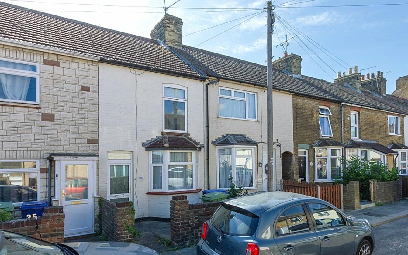 Cowper Road, Sittingbourne, Kent, ME10, 3994, image-1 - Quealy & Co