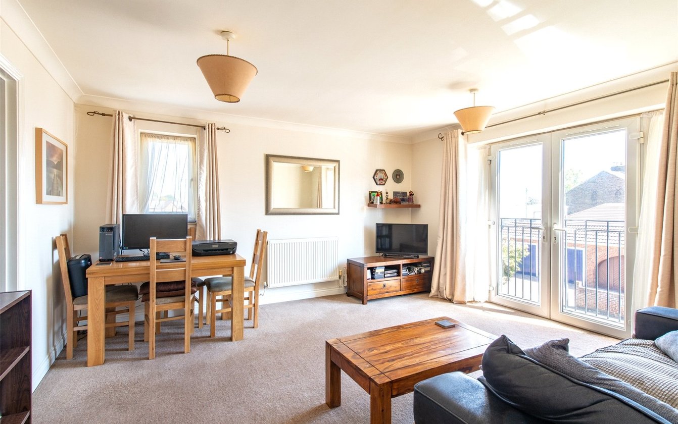 1 Bedroom flat/apartment to rent in Watermill Mews, Church Street