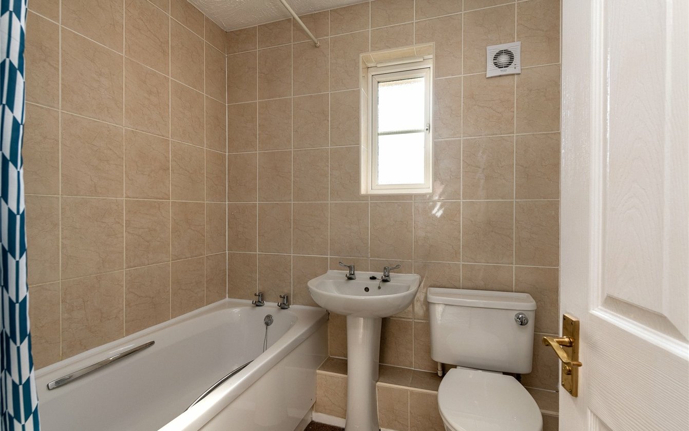 Recreation Way, Kemsley, Sittingbourne, Kent, ME10, 4014, image-9 - Quealy & Co