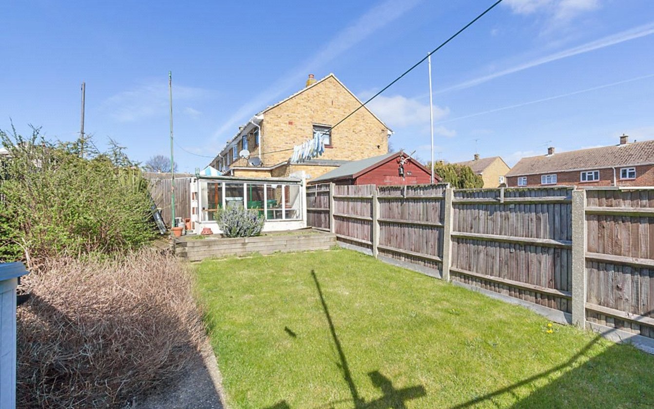 2 Bedroom house for sale in Rectory Road, Sittingbourne, ME10 Quealy & Co