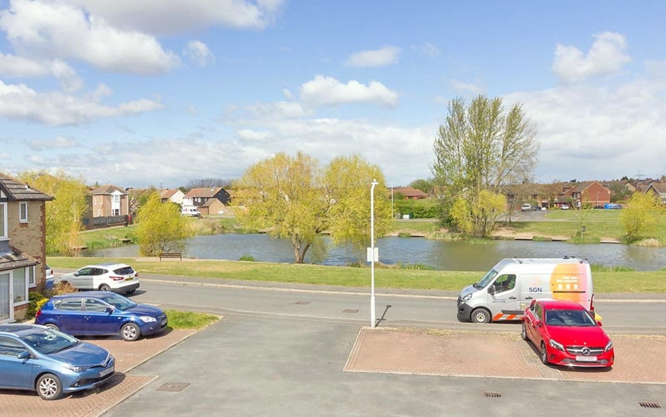 Yeates Drive, Kemsley, Sittingbourne, ME10, 4127, image-8 - Quealy & Co