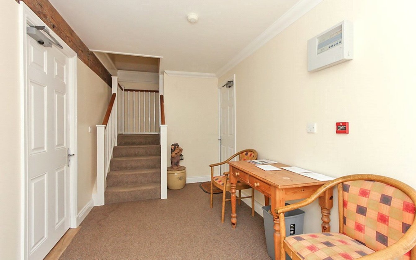 2 Bedroom flat/apartment to rent in Chesley Oast, Bull Lane