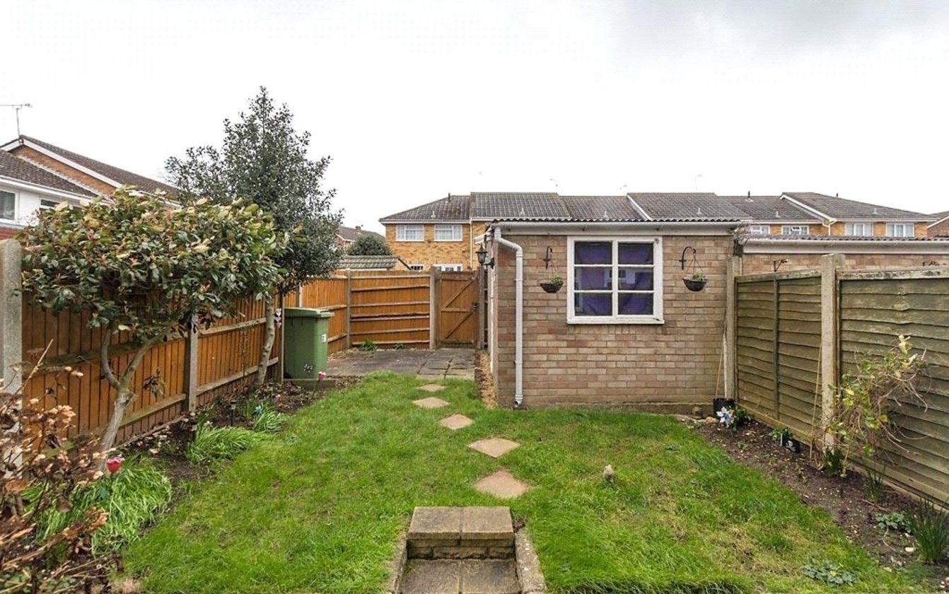 2 Bedroom house for sale in Sandford Road, Sittingbourne, Kent, ME10