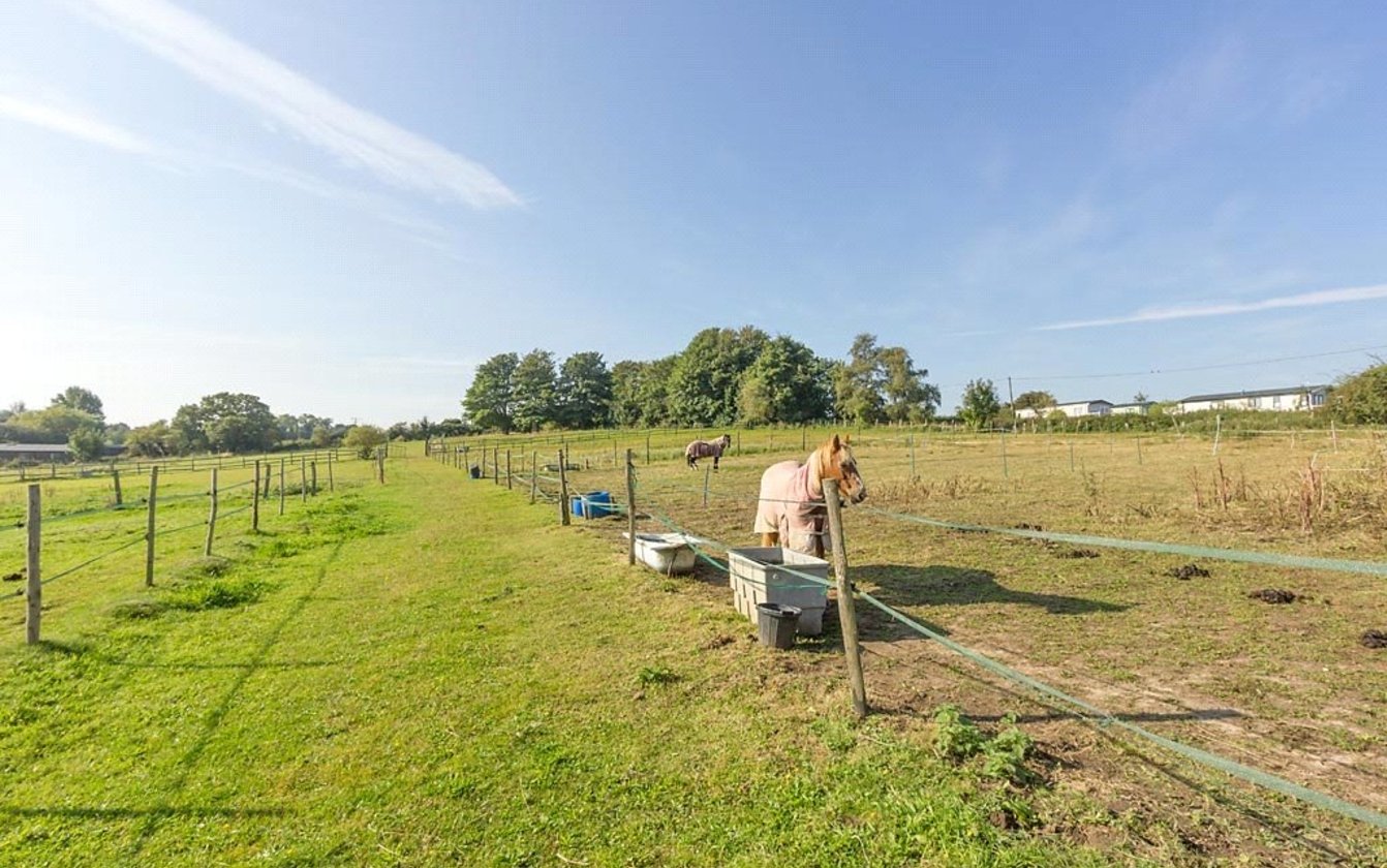 Bell Farm Lane, Minster on Sea, Sheerness, Kent, ME12, 4363, image-27 - Quealy & Co