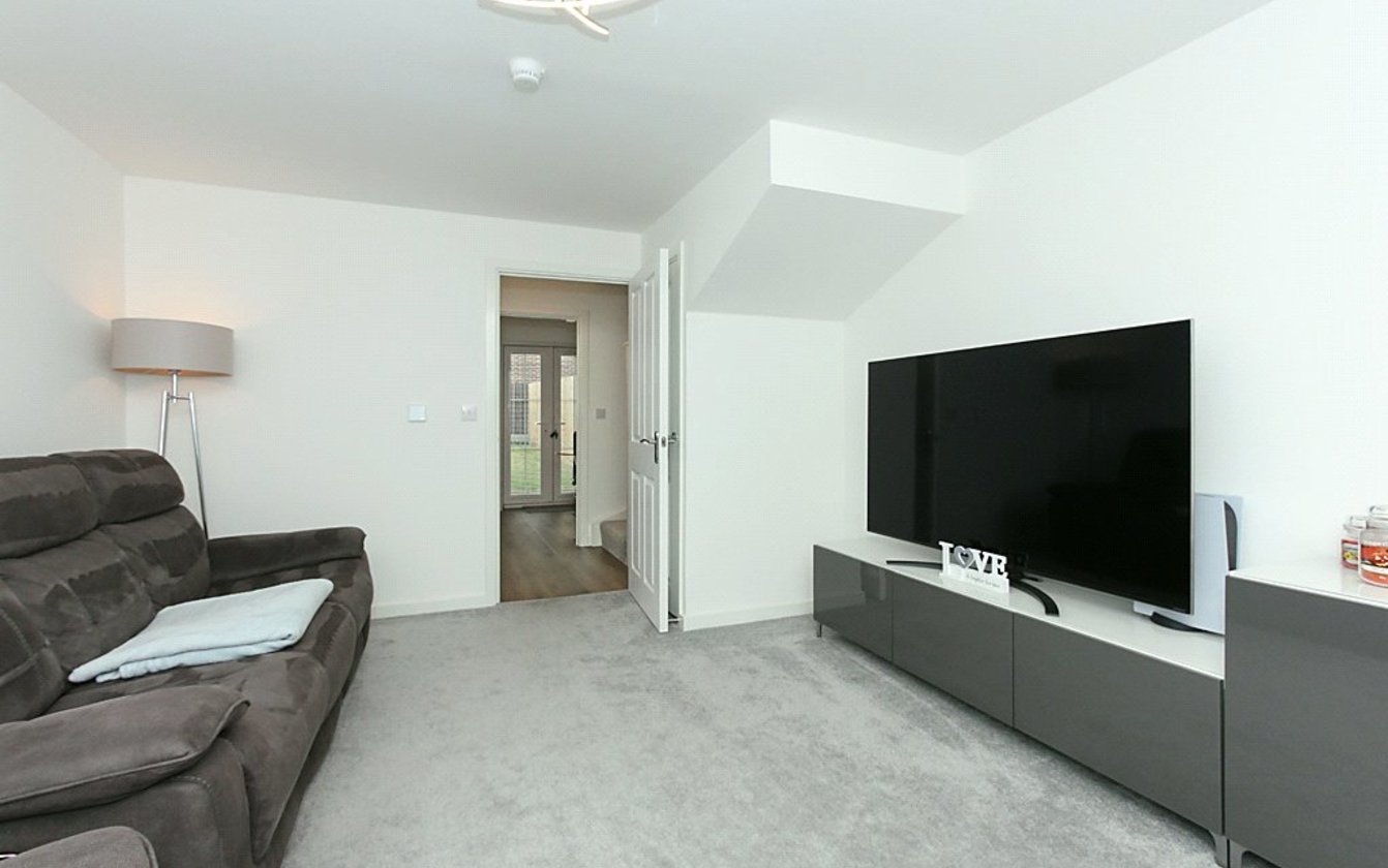 Hop Garden Crescent, Newington, Sittingbourne, ME9, 4378, image-4 - Quealy & Co