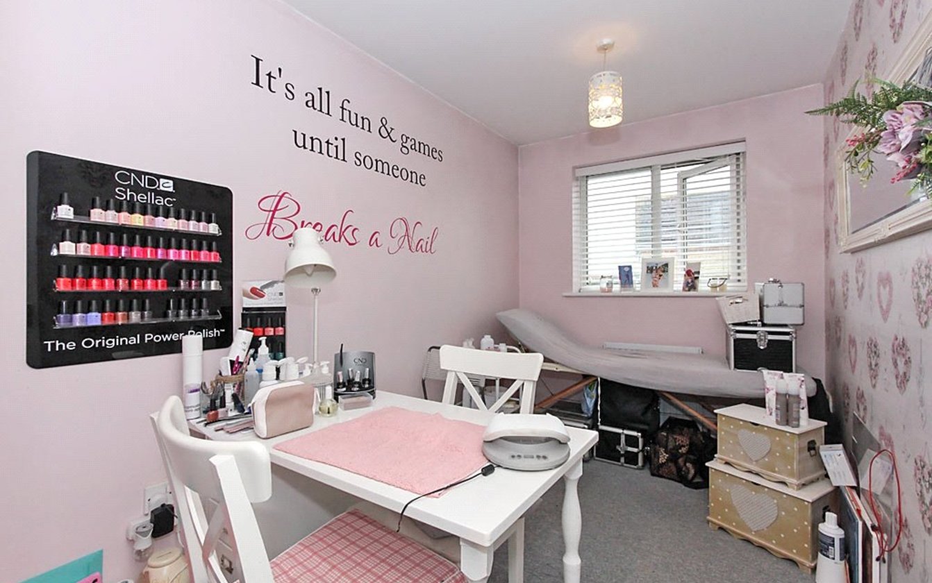 Yeates Drive, Kemsley, Sittingbourne, Kent, ME10, 4433, image-10 - Quealy & Co