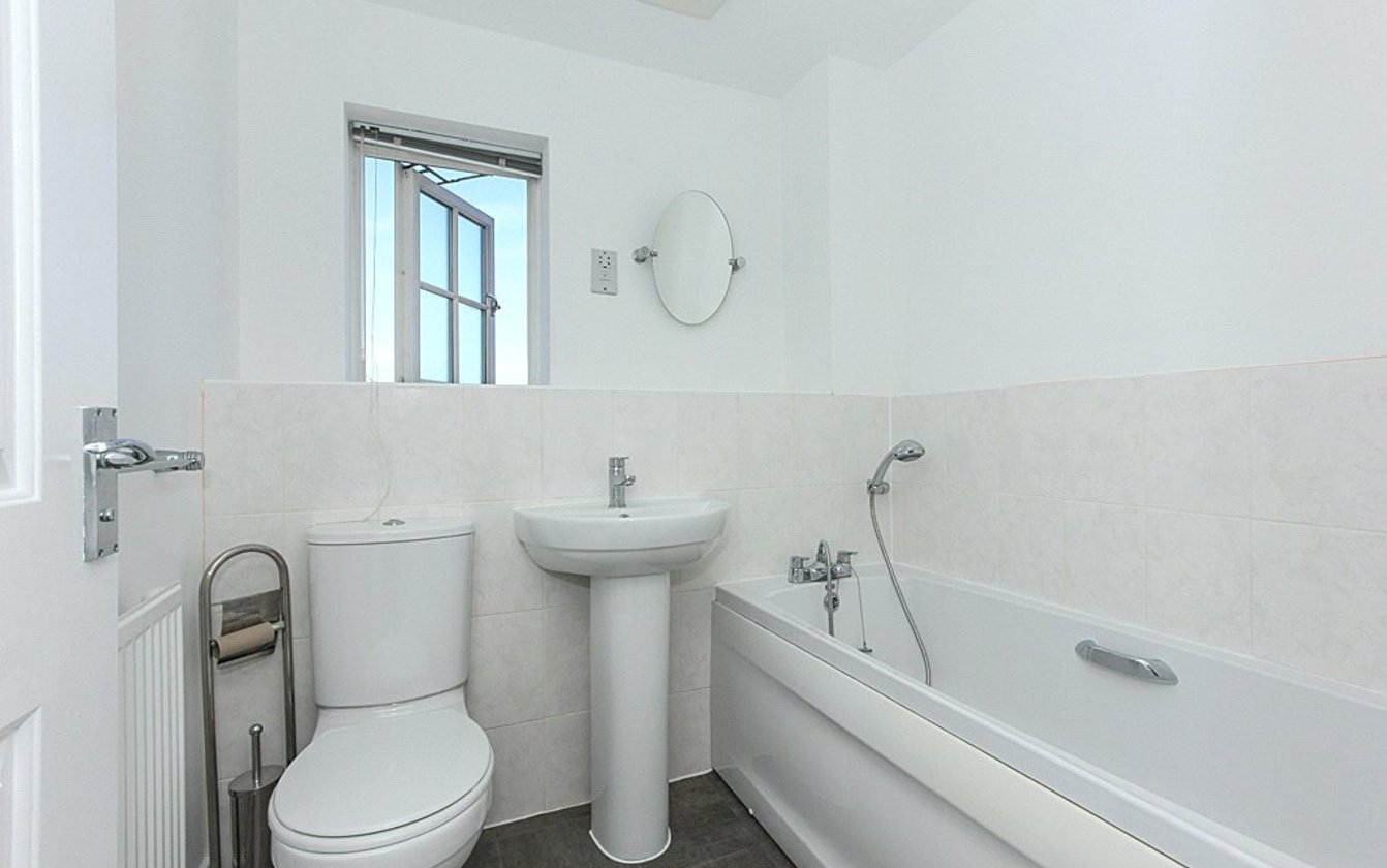 All Saints Close, Iwade, Sittingbourne, Kent, ME9, 4515, image-5 - Quealy & Co