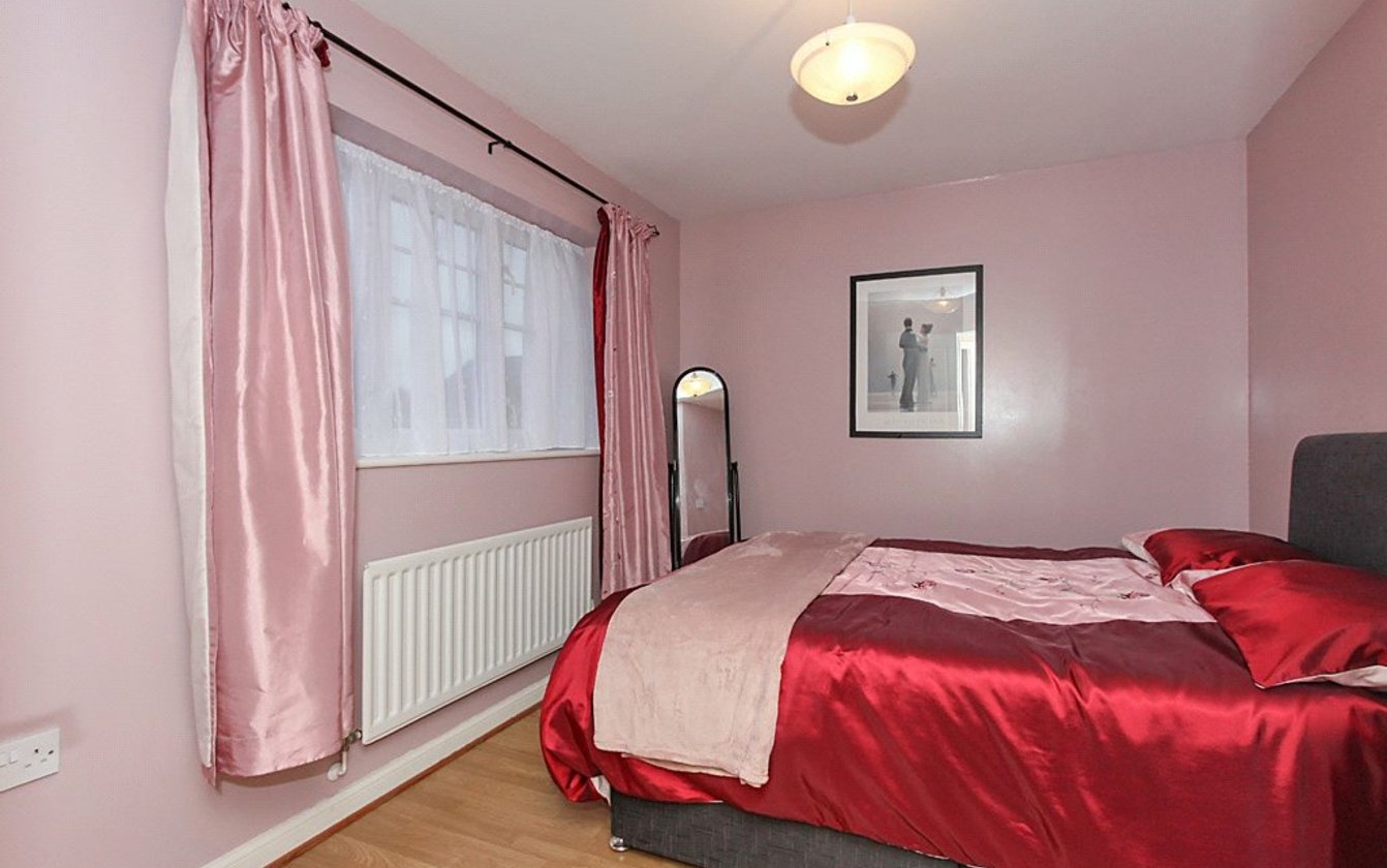 3 Bedroom house for sale in Wyvern Close, Milton Regis, Sittingbourne