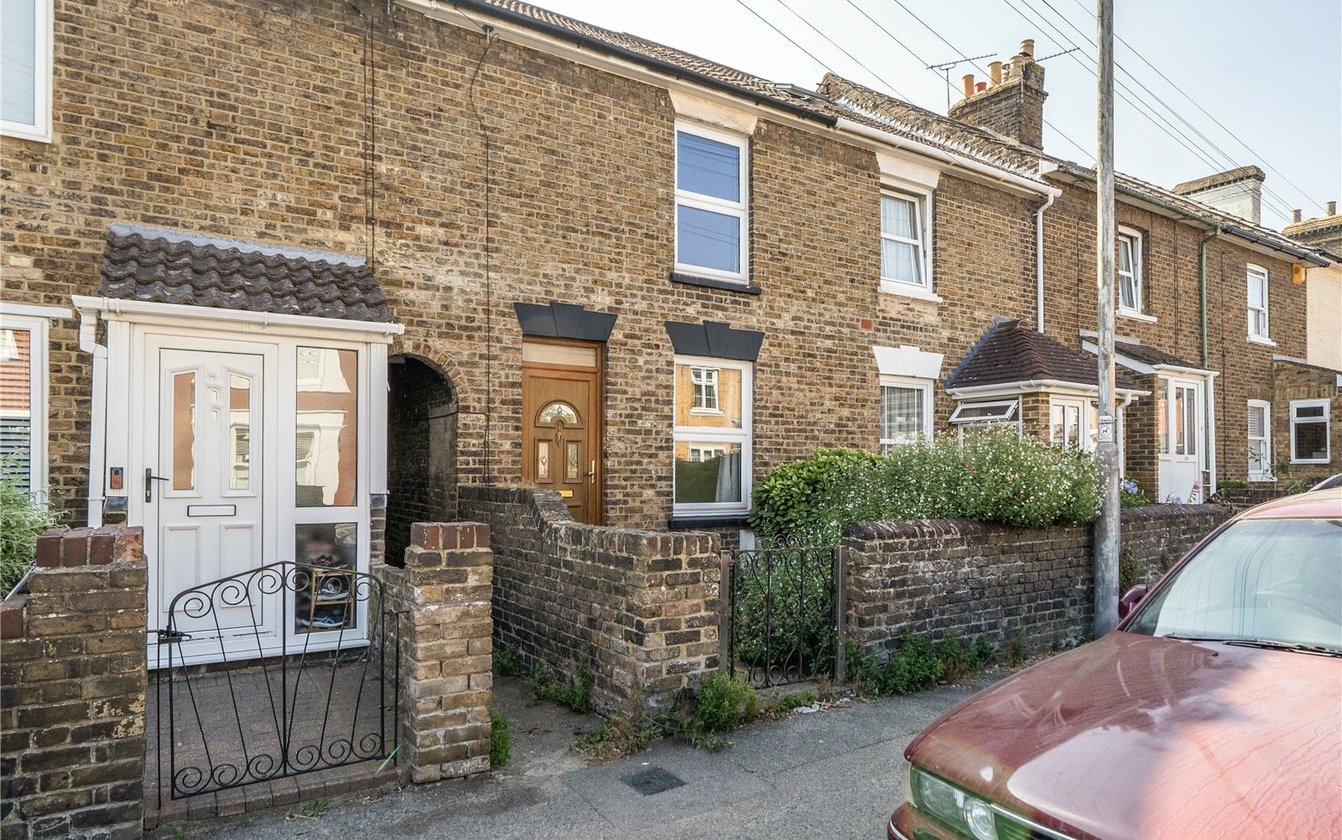 Park Road, Sittingbourne, Kent, ME10, 4593, image-1 - Quealy & Co