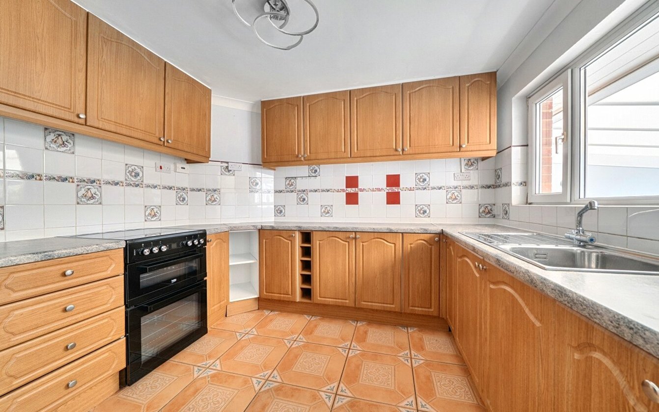 Homewood Avenue, Sittingbourne, Kent, ME10, 4712, image-11 - Quealy & Co