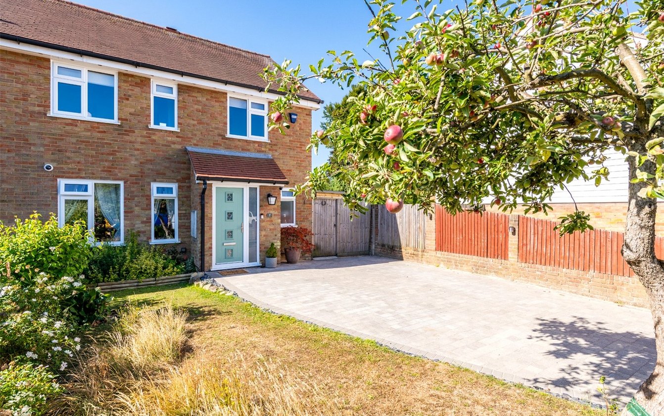 Bush Close, Bredgar, Sittingbourne, Kent, ME9, 4801, image-1 - Quealy & Co