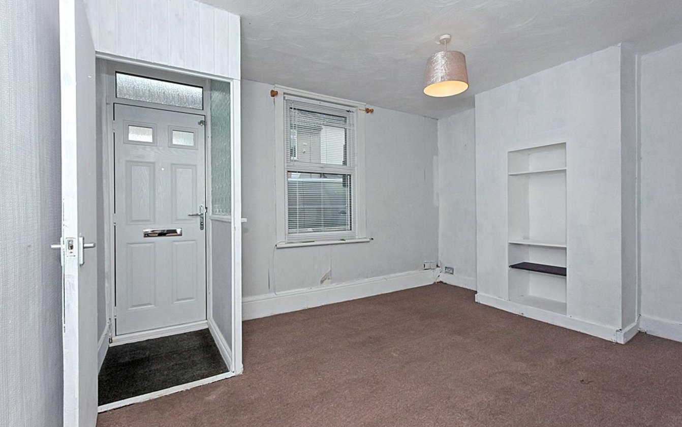 Saxton Street, Gillingham, Kent, ME7, 4820, image-5 - Quealy & Co