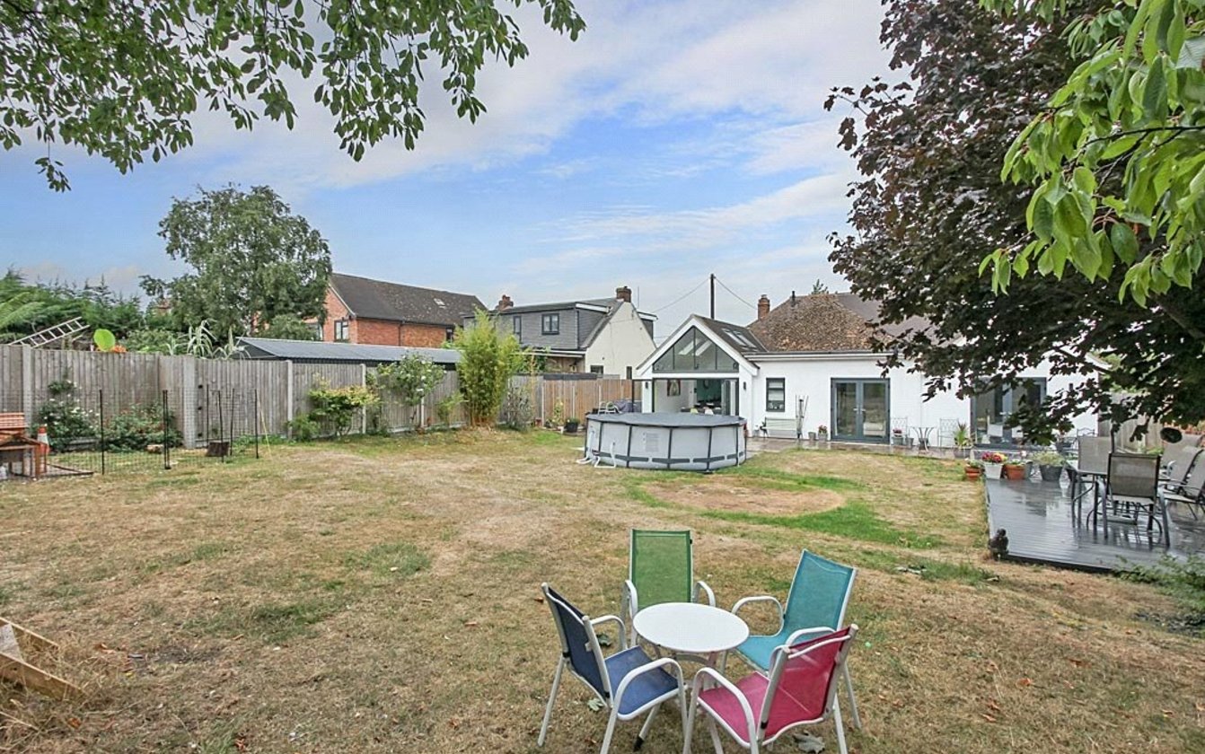 4 Bedroom Bungalow For Sale In Pump Lane Rainham Gillingham Kent