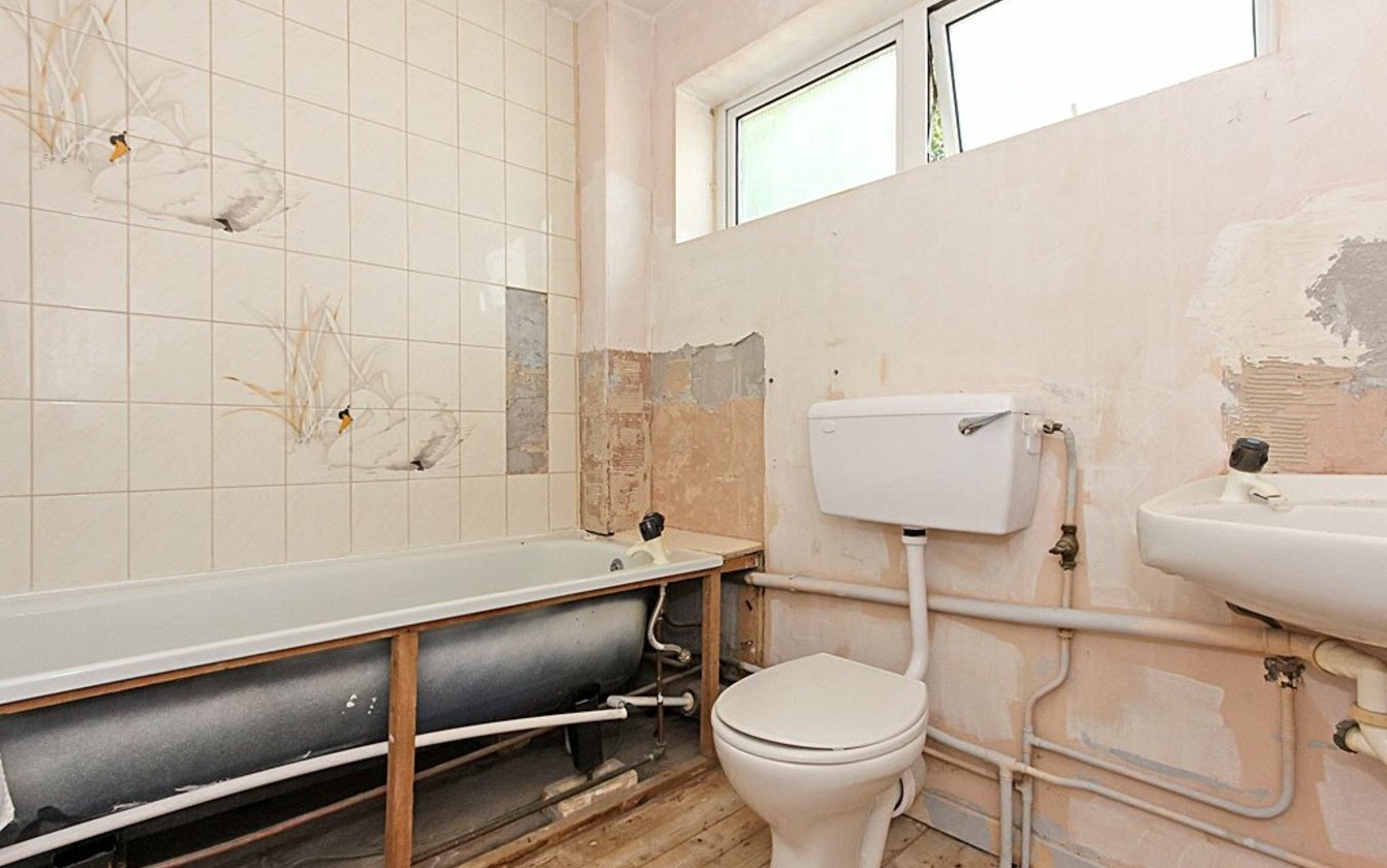 3 Bedroom house for sale in Bruges Court, Kemsley, Sittingbourne, Kent