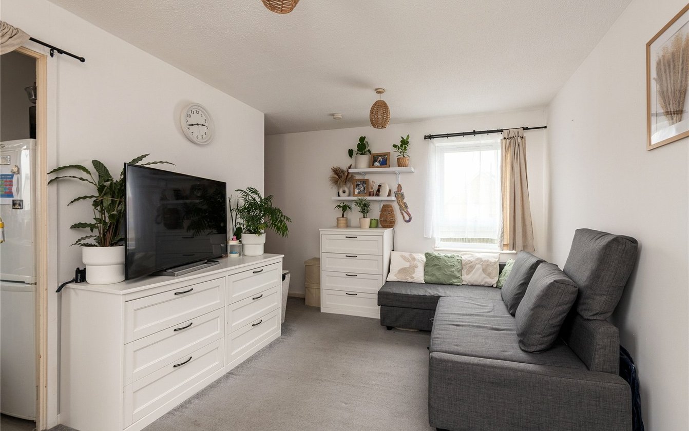 Whimbrel Close, Sittingbourne, Kent, ME10, 4878, image-2 - Quealy & Co