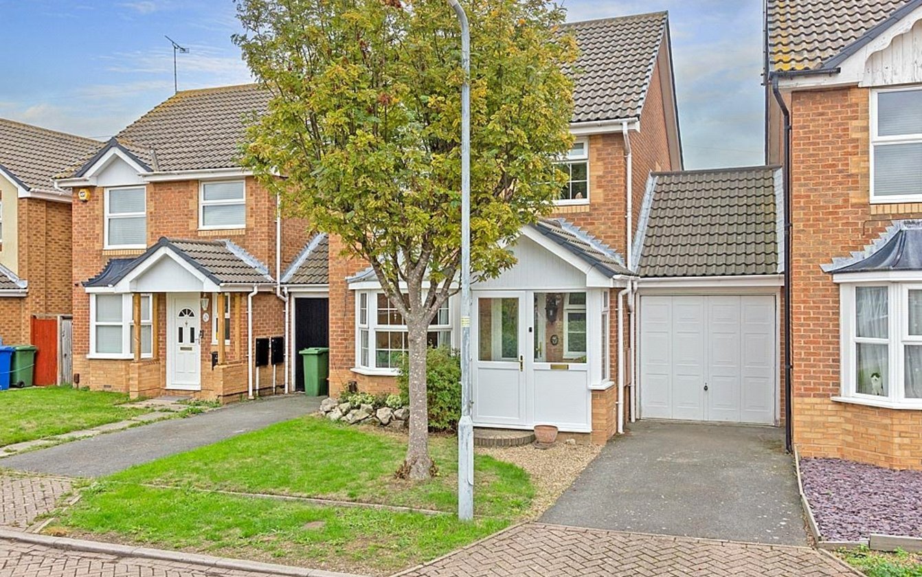 3 Bedroom house for sale in Walsby Drive, Kemsley, Sittingbourne, Kent