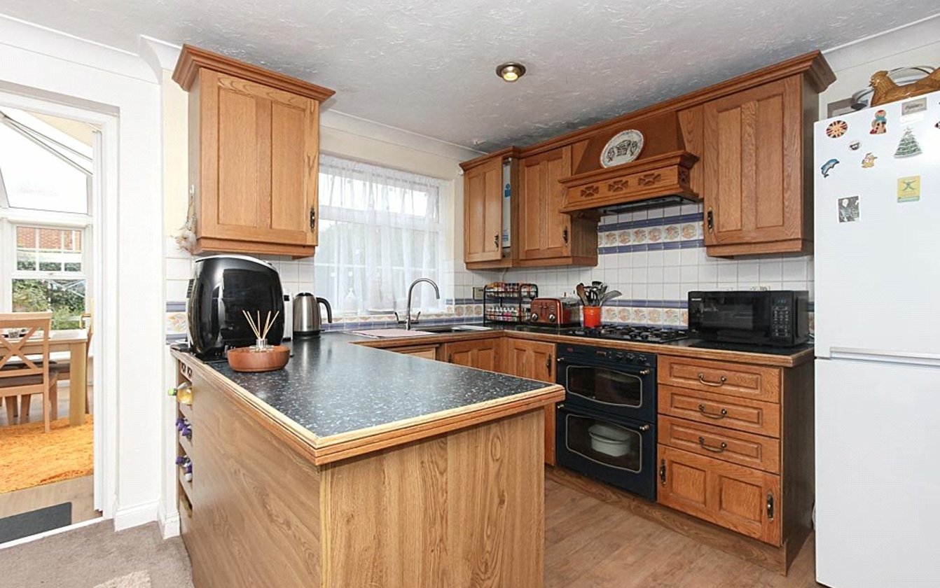 3 Bedroom house for sale in Walsby Drive, Kemsley, Sittingbourne, Kent
