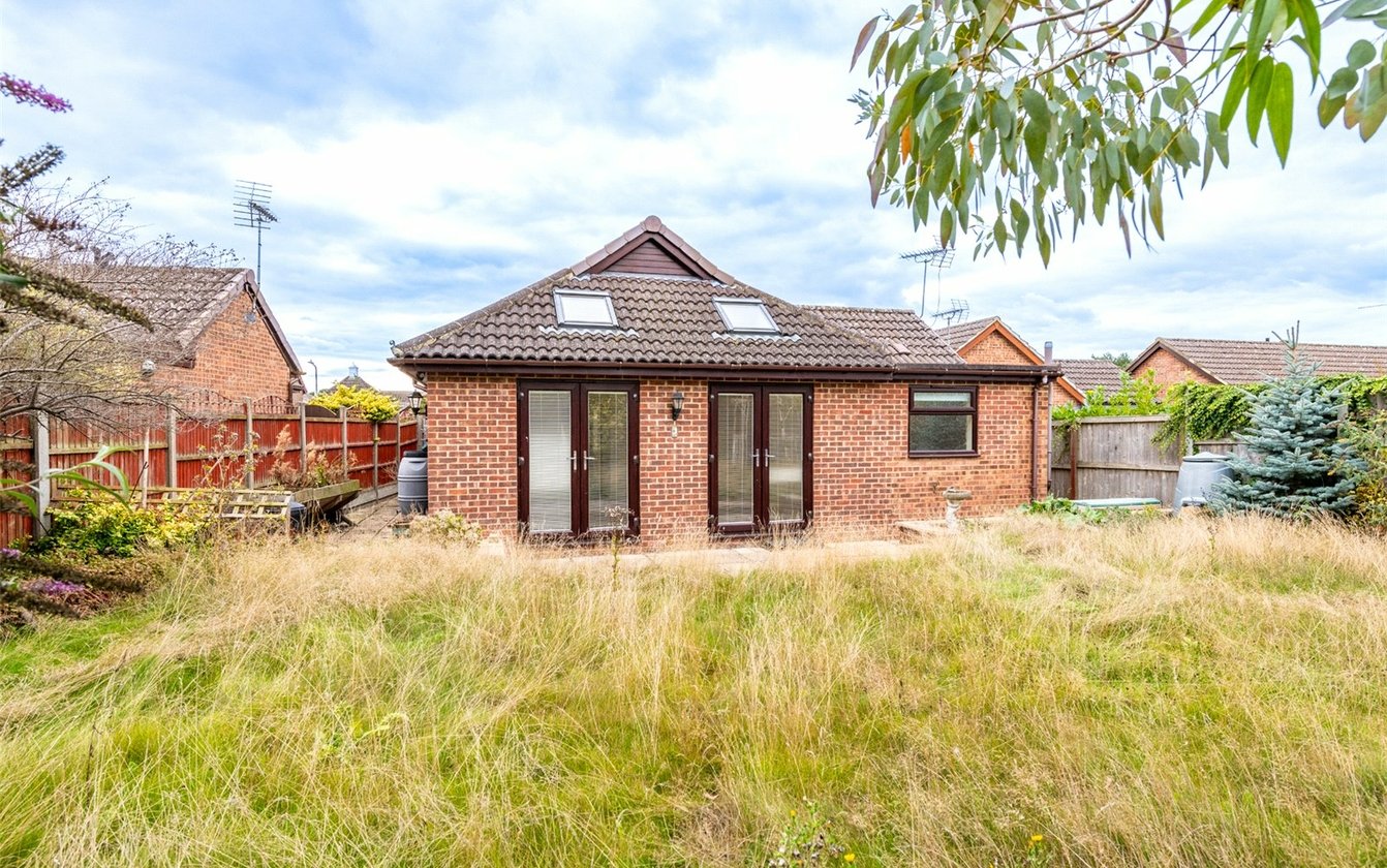 2 Bedroom bungalow for sale in Blandford Gardens, Sittingbourne, ME10
