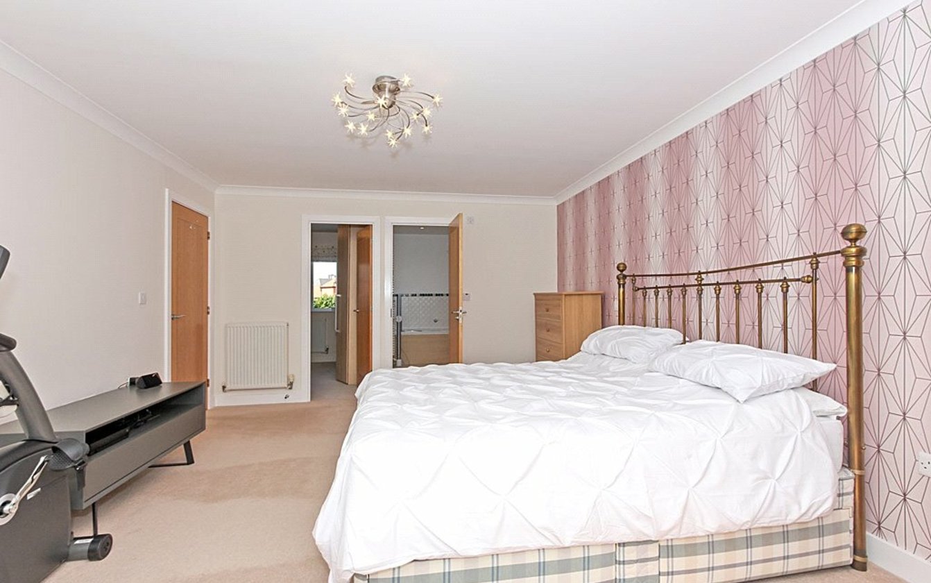 Oak Tree Close, Eastchurch, Sheerness, Kent, ME12, 4911, image-13 - Quealy & Co