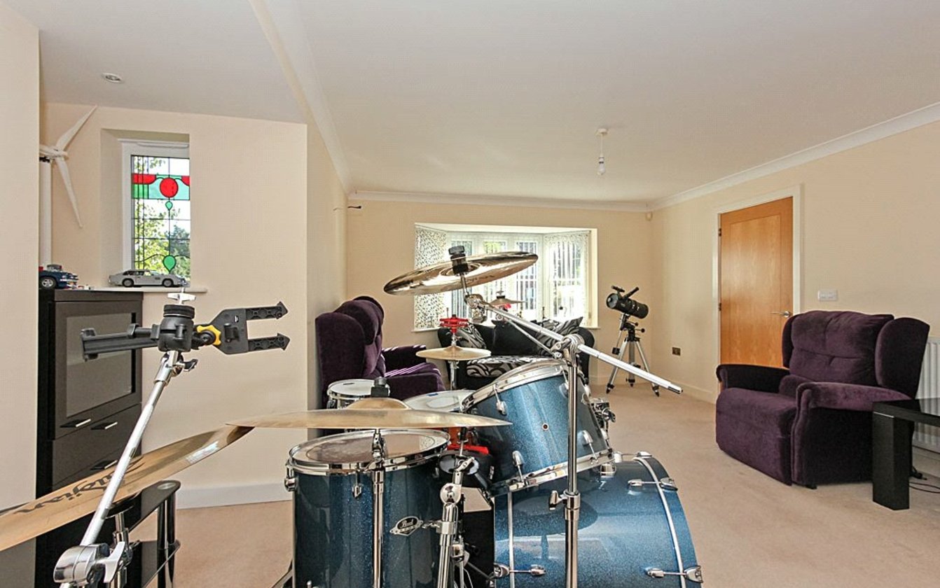 Oak Tree Close, Eastchurch, Sheerness, Kent, ME12, 4911, image-20 - Quealy & Co