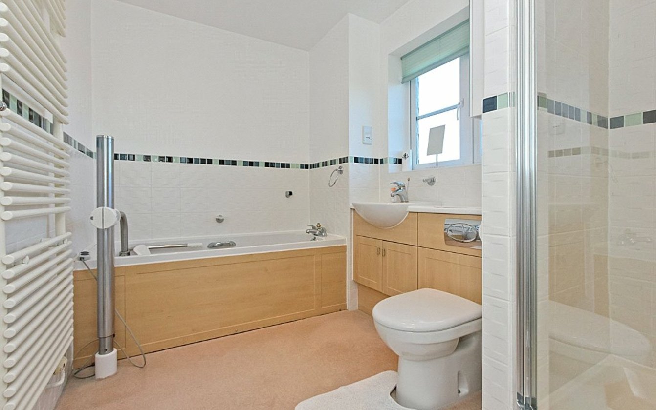 Oak Tree Close, Eastchurch, Sheerness, Kent, ME12, 4911, image-12 - Quealy & Co