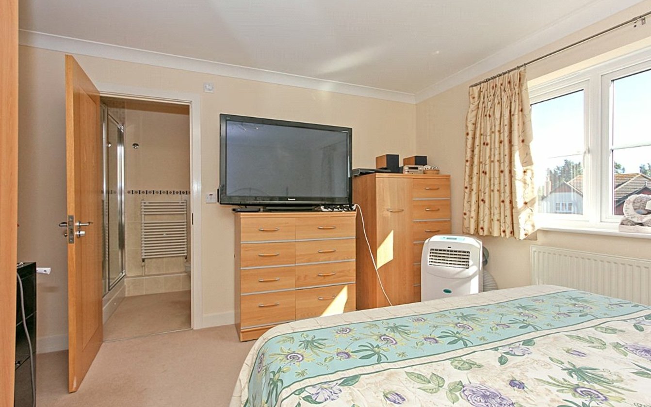 Oak Tree Close, Eastchurch, Sheerness, Kent, ME12, 4911, image-15 - Quealy & Co