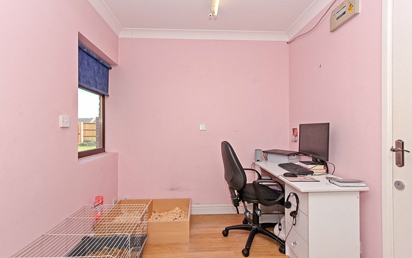 4 Bedroom house for sale in Fallowfield, Sittingbourne, Kent, ME10