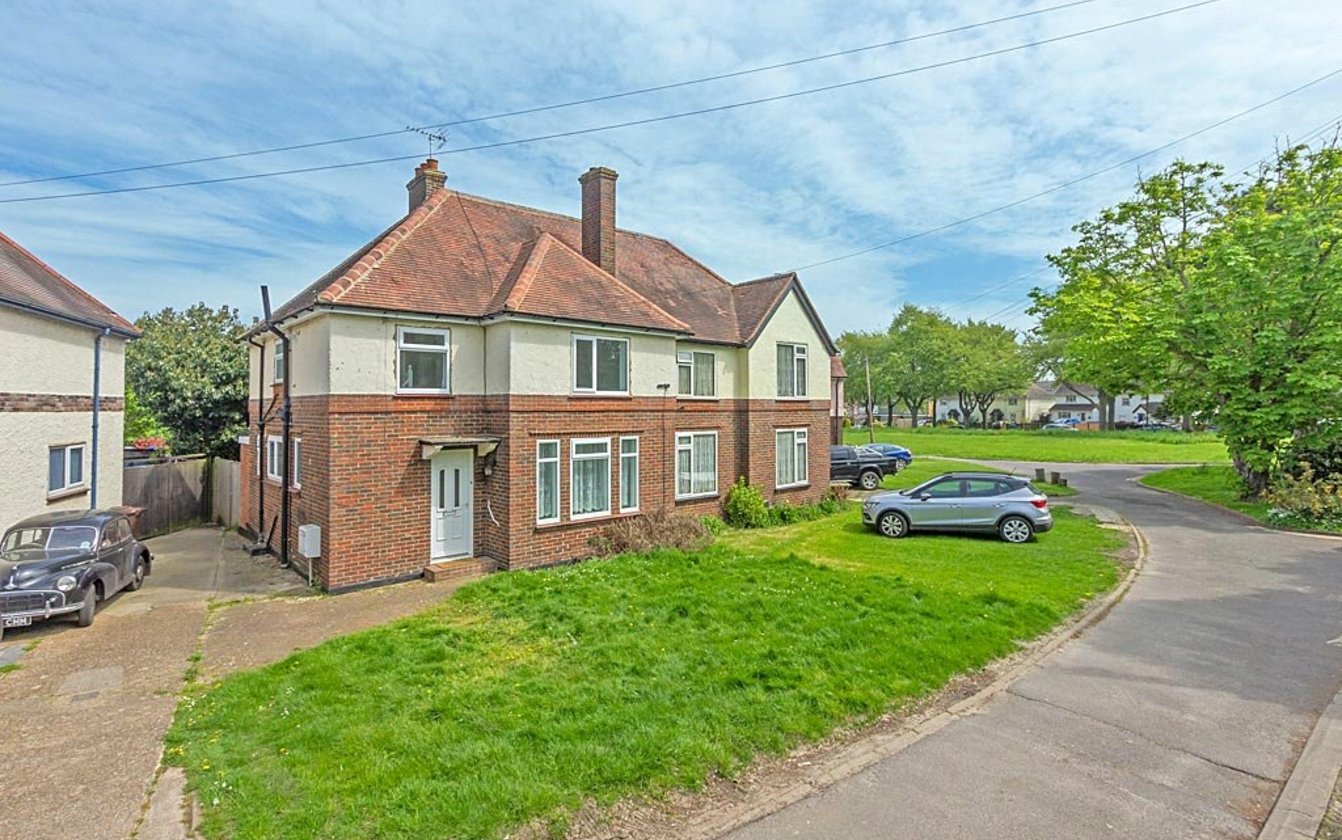 Trotts Hall Gardens, SITTINGBOURNE, Kent, ME10, 4928, image-1 - Quealy & Co