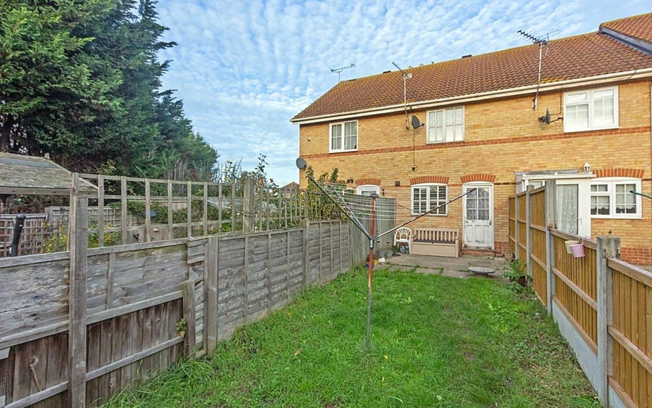 Todd Crescent, Kemsley, Sittingbourne, Kent, ME10, 4977, image-8 - Quealy & Co