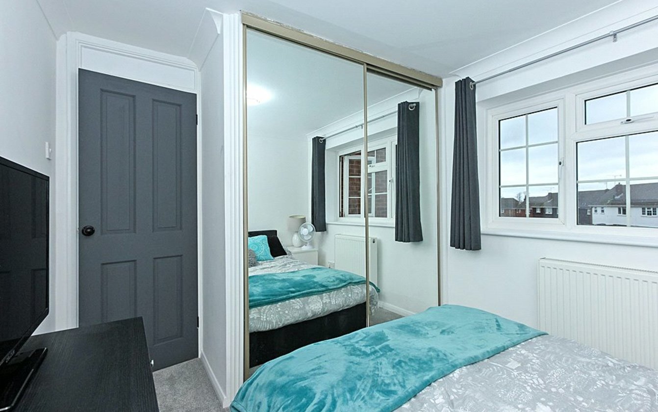 3 Bedroom house for sale in Oastview, Rainham, Gillingham, Kent, ME8