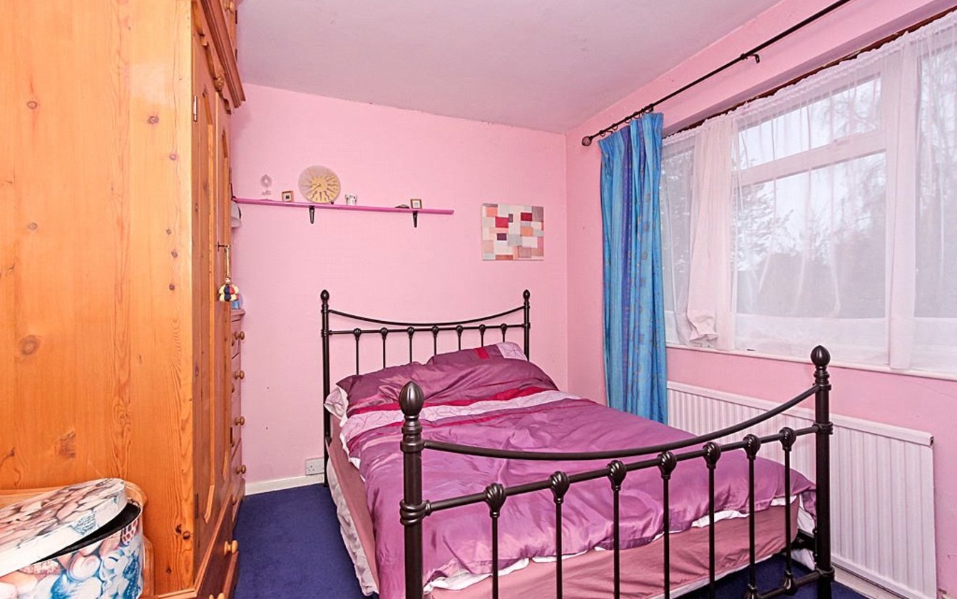 3 Bedroom house for sale in Roberts Close, Sittingbourne, Kent, ME10