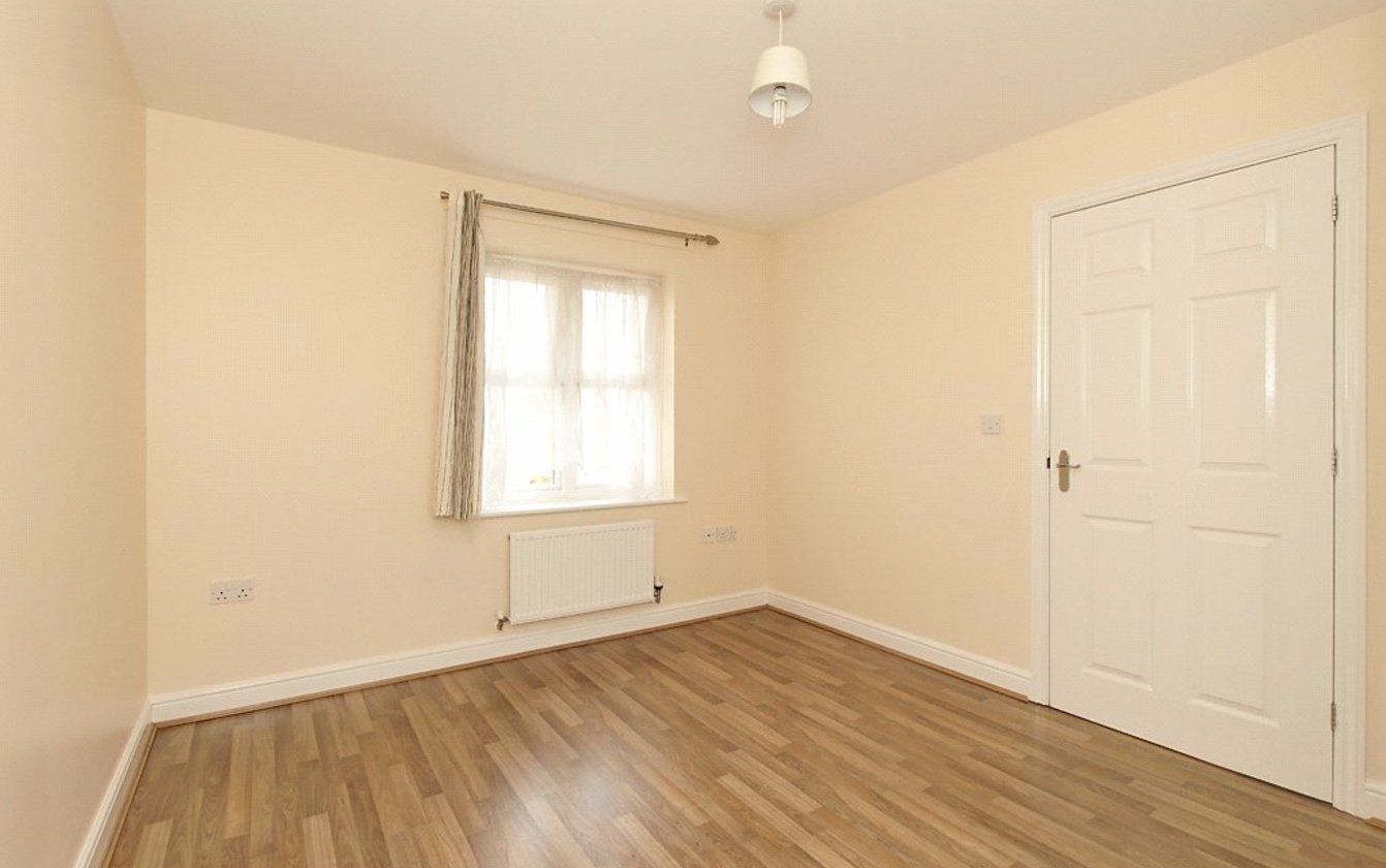 Crocus Drive, Sittingbourne, Kent, ME10, 5011, image-13 - Quealy & Co