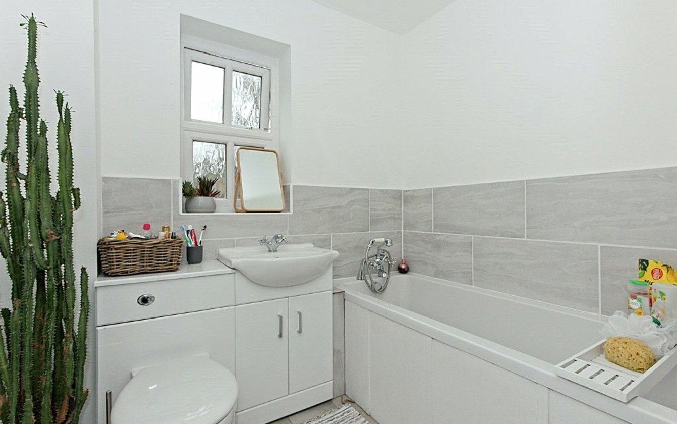 Pastime Close, Sittingbourne, Kent, ME10, 5034, image-4 - Quealy & Co