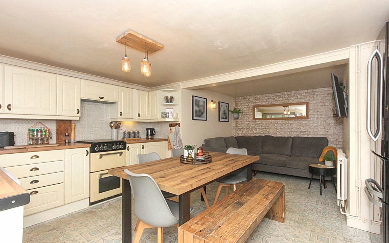 Cryalls Lane, Sittingbourne, Kent, ME10, 5044, image-2 - Quealy & Co