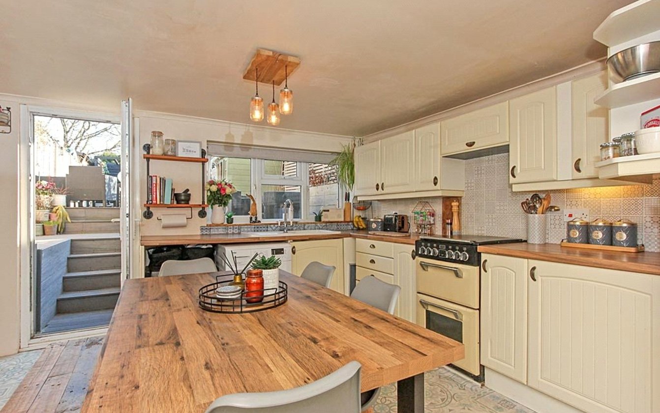 Cryalls Lane, Sittingbourne, Kent, ME10, 5044, image-10 - Quealy & Co