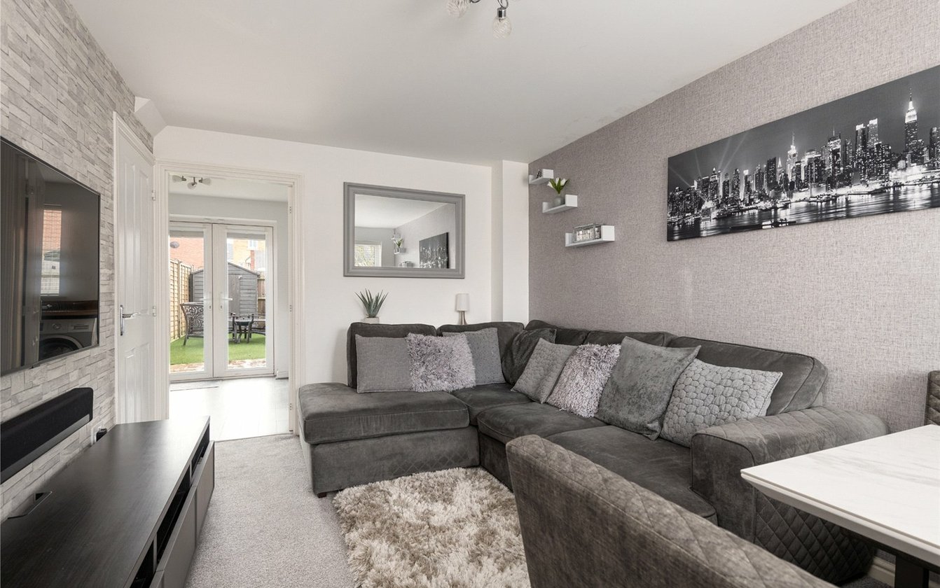 Peach Blossom Drive, Iwade, Sittingbourne, Kent, ME9, 5045, image-11 - Quealy & Co