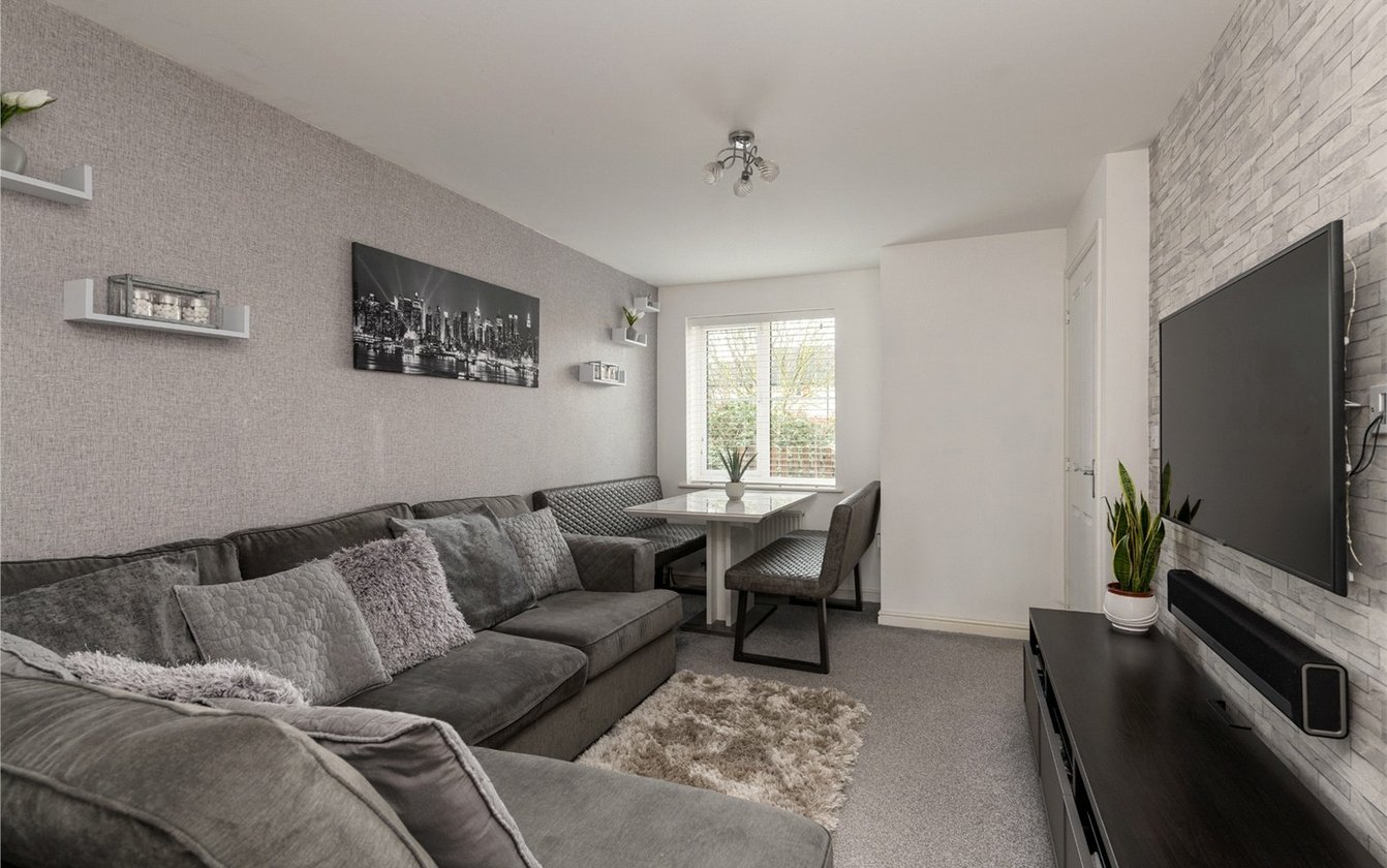 Peach Blossom Drive, Iwade, Sittingbourne, Kent, ME9, 5045, image-2 - Quealy & Co