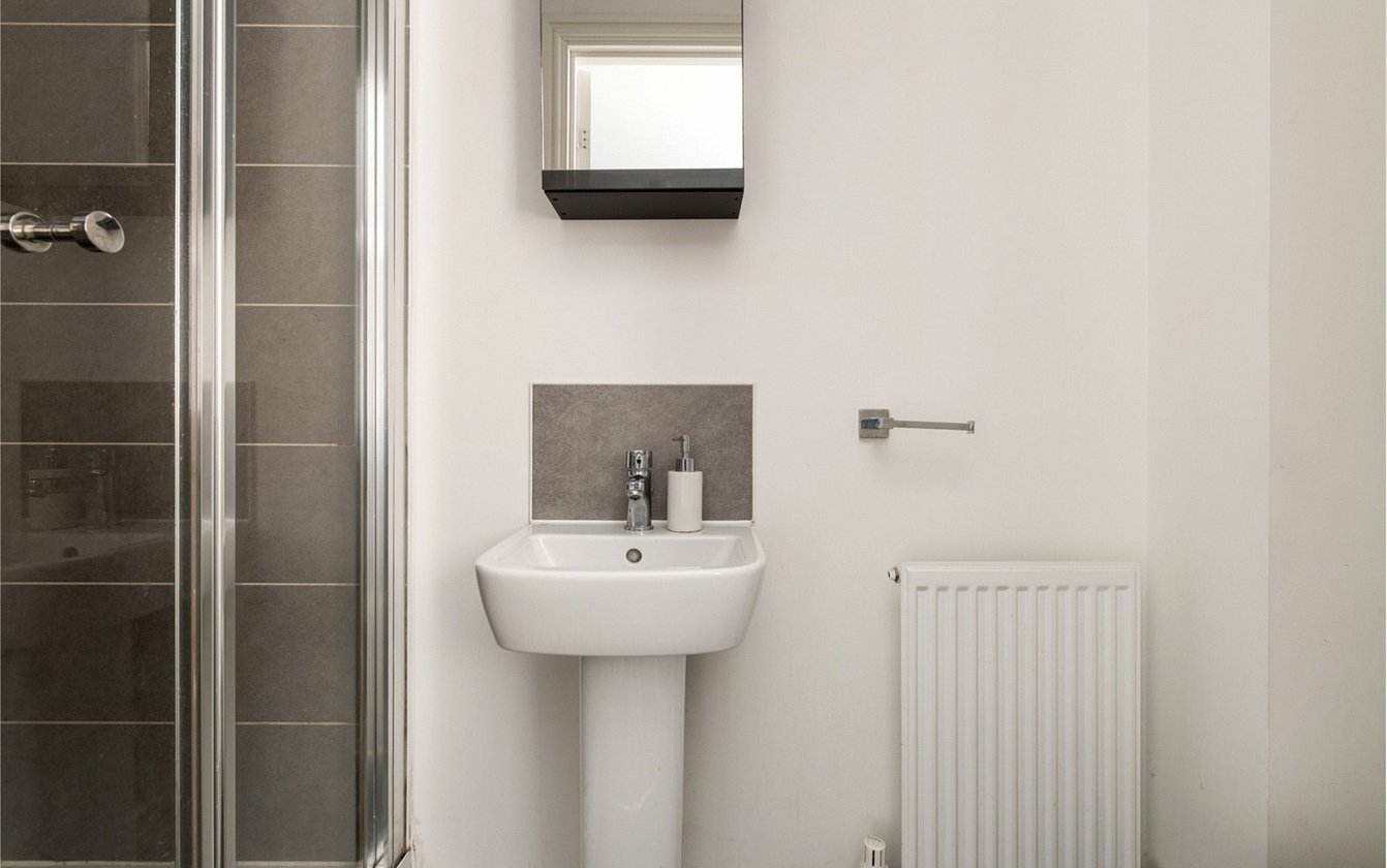 Peach Blossom Drive, Iwade, Sittingbourne, Kent, ME9, 5045, image-16 - Quealy & Co