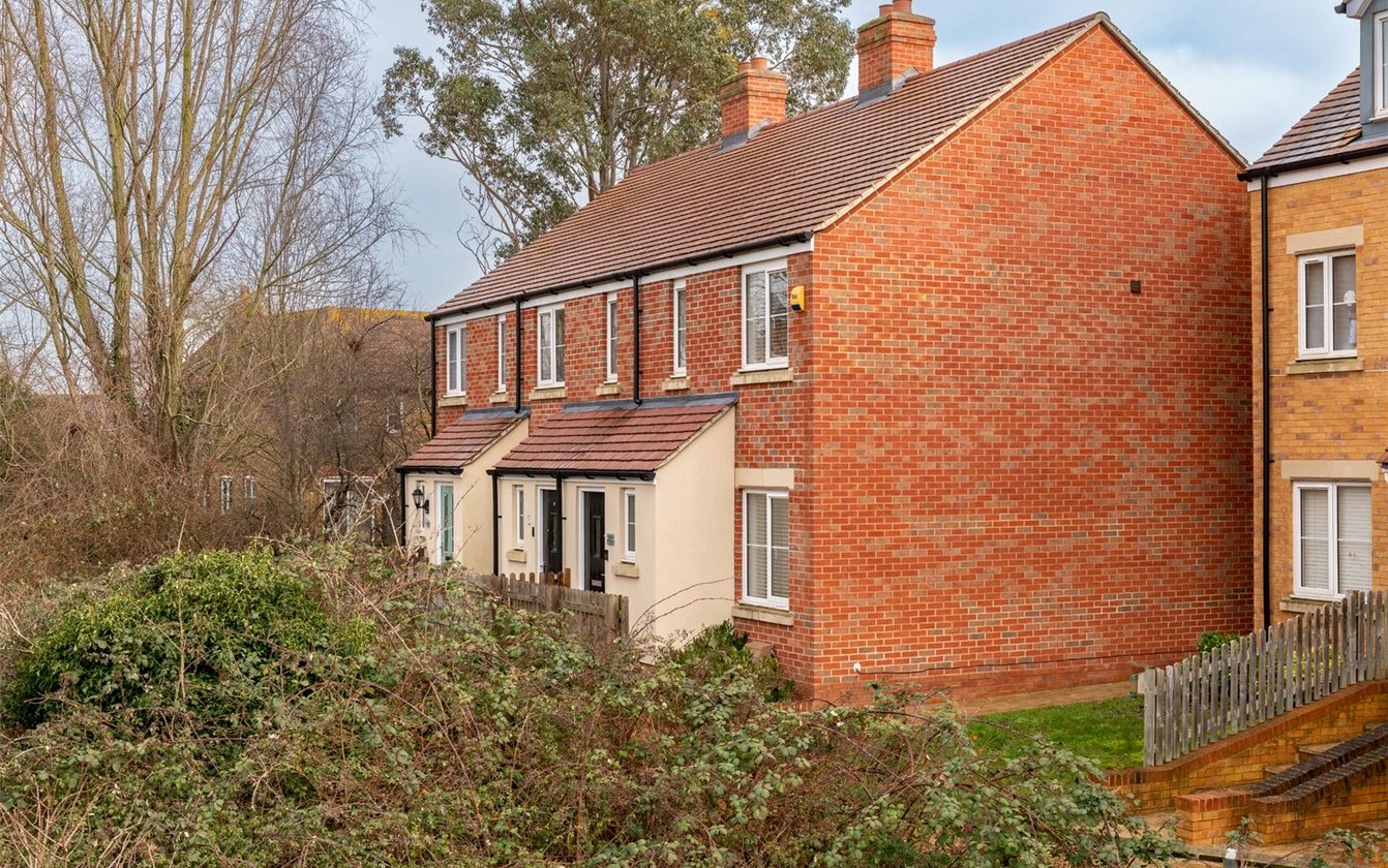 Peach Blossom Drive, Iwade, Sittingbourne, Kent, ME9, 5045, image-14 - Quealy & Co