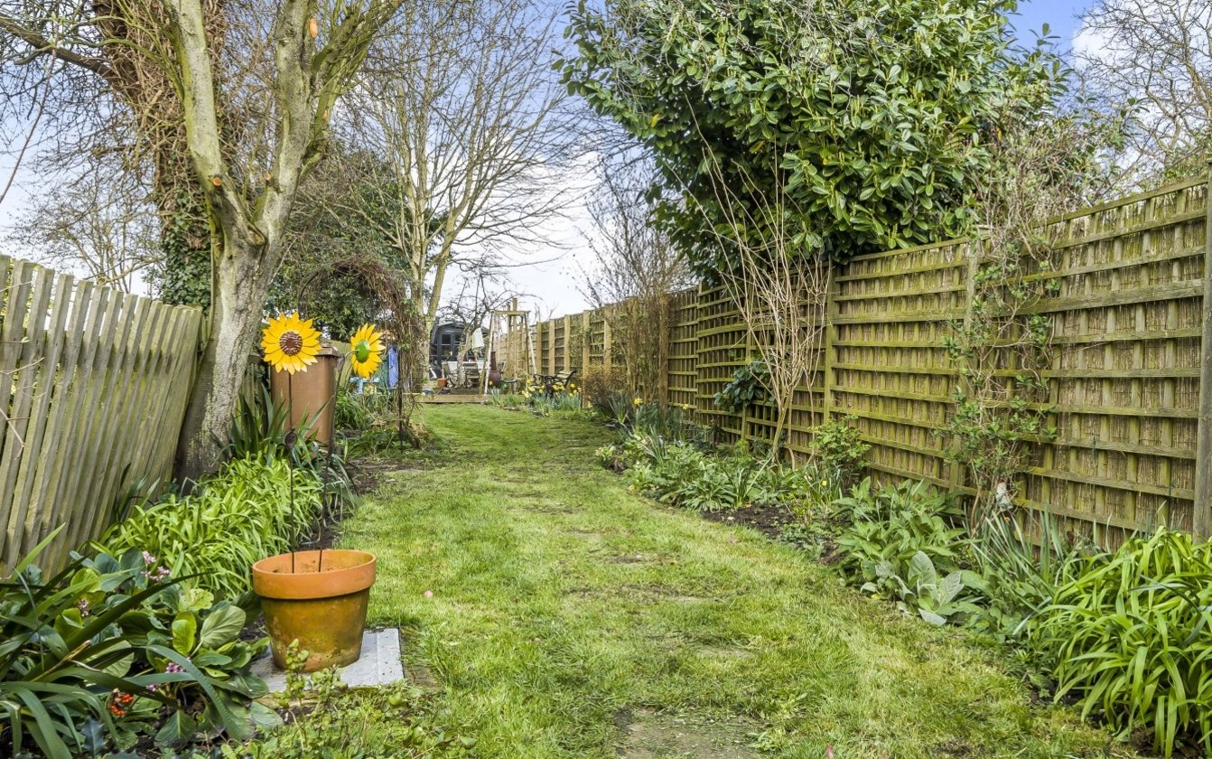 Rodmersham Green, Rodmersham, Sittingbourne, Kent, ME9, 5097, image-11 - Quealy & Co