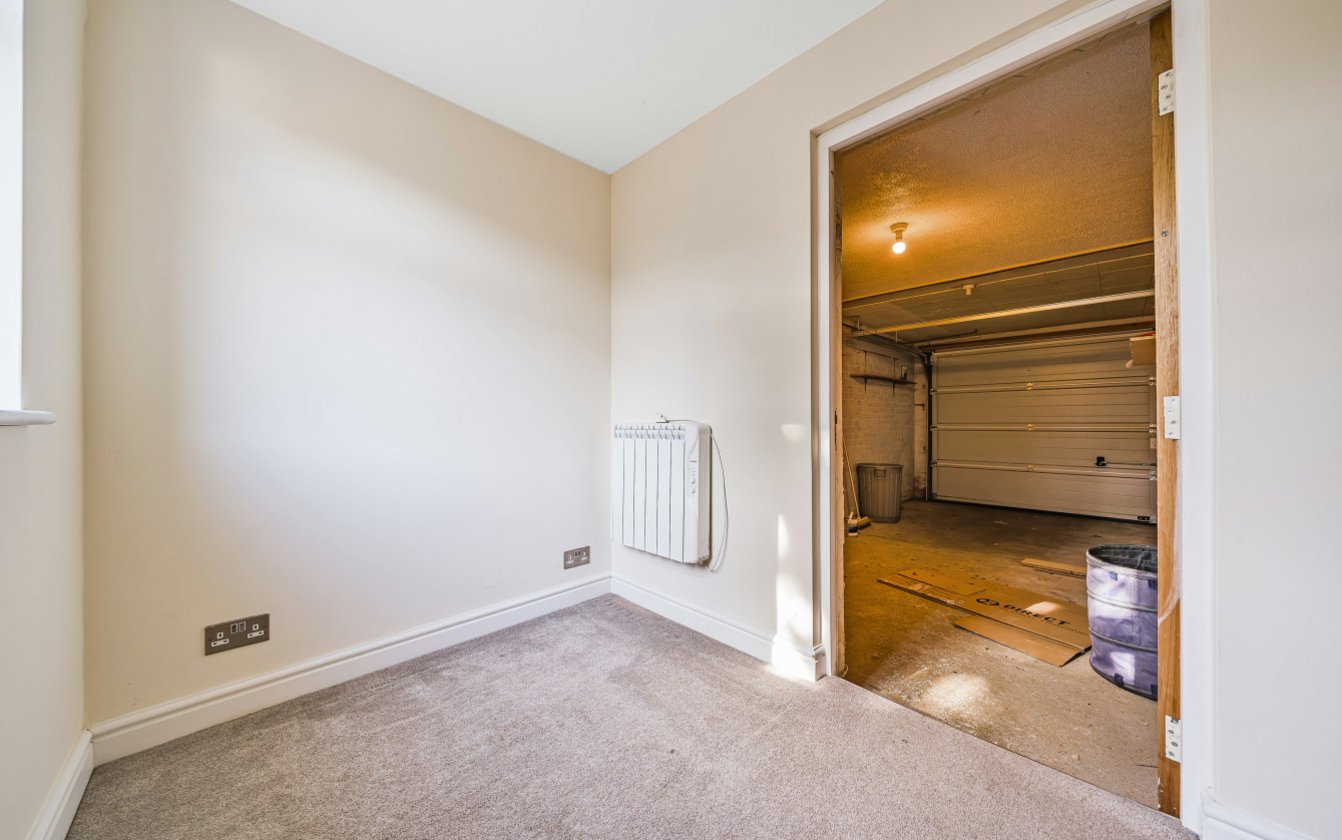 Farm Crescent, Sittingbourne, Kent, ME10, 5113, image-22 - Quealy & Co
