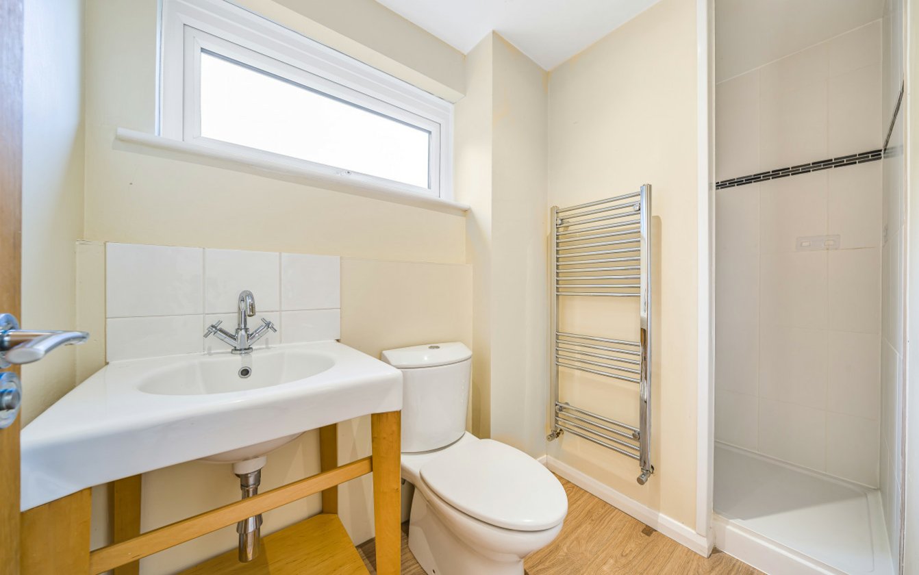 Farm Crescent, Sittingbourne, Kent, ME10, 5113, image-16 - Quealy & Co