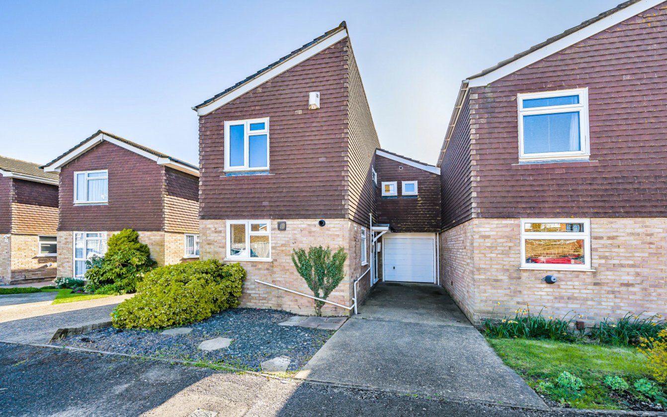 Farm Crescent, Sittingbourne, Kent, ME10, 5113, image-36 - Quealy & Co