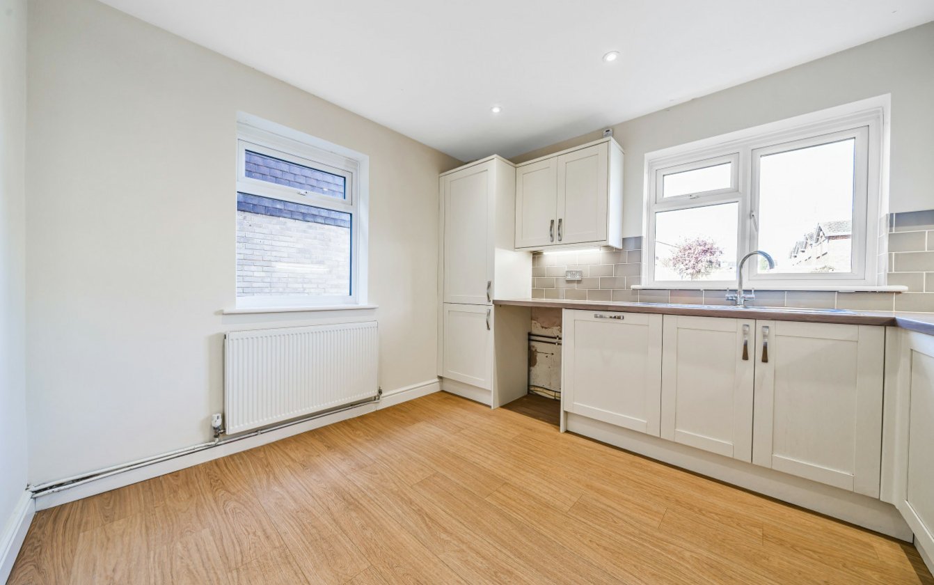 Farm Crescent, Sittingbourne, Kent, ME10, 5113, image-9 - Quealy & Co