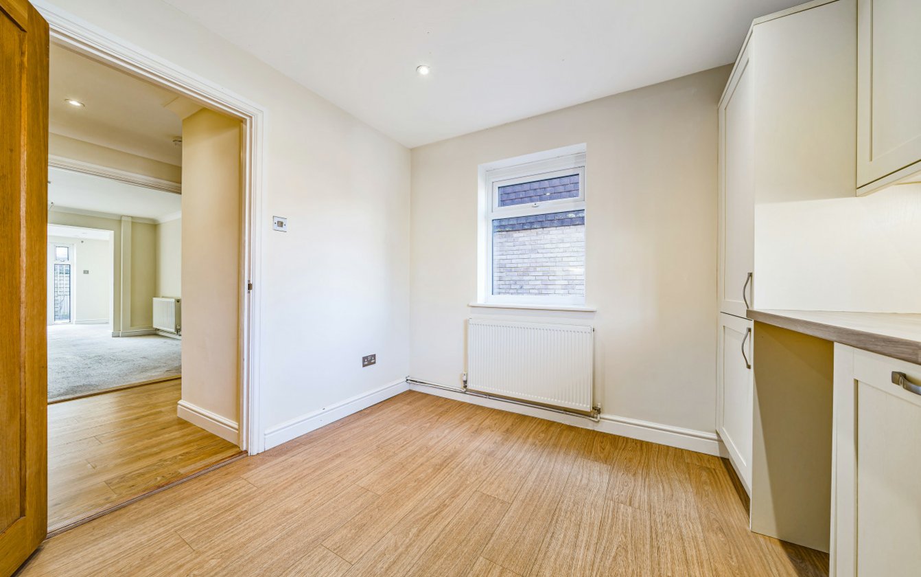 Farm Crescent, Sittingbourne, Kent, ME10, 5113, image-8 - Quealy & Co