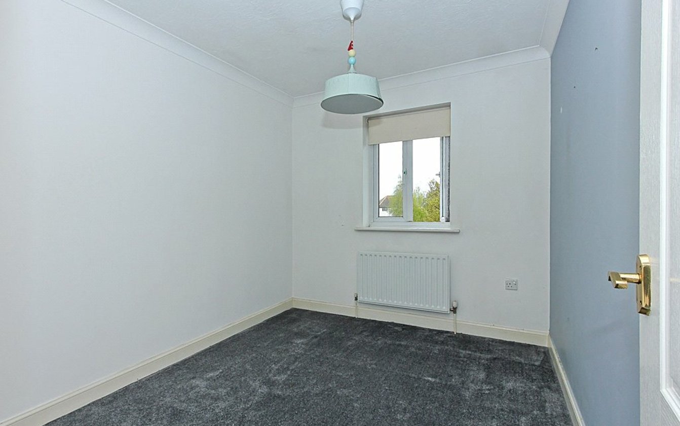 3 Bedroom house for sale in Chetney View, Iwade, Sittingbourne, Kent, ME9 Quealy & Co